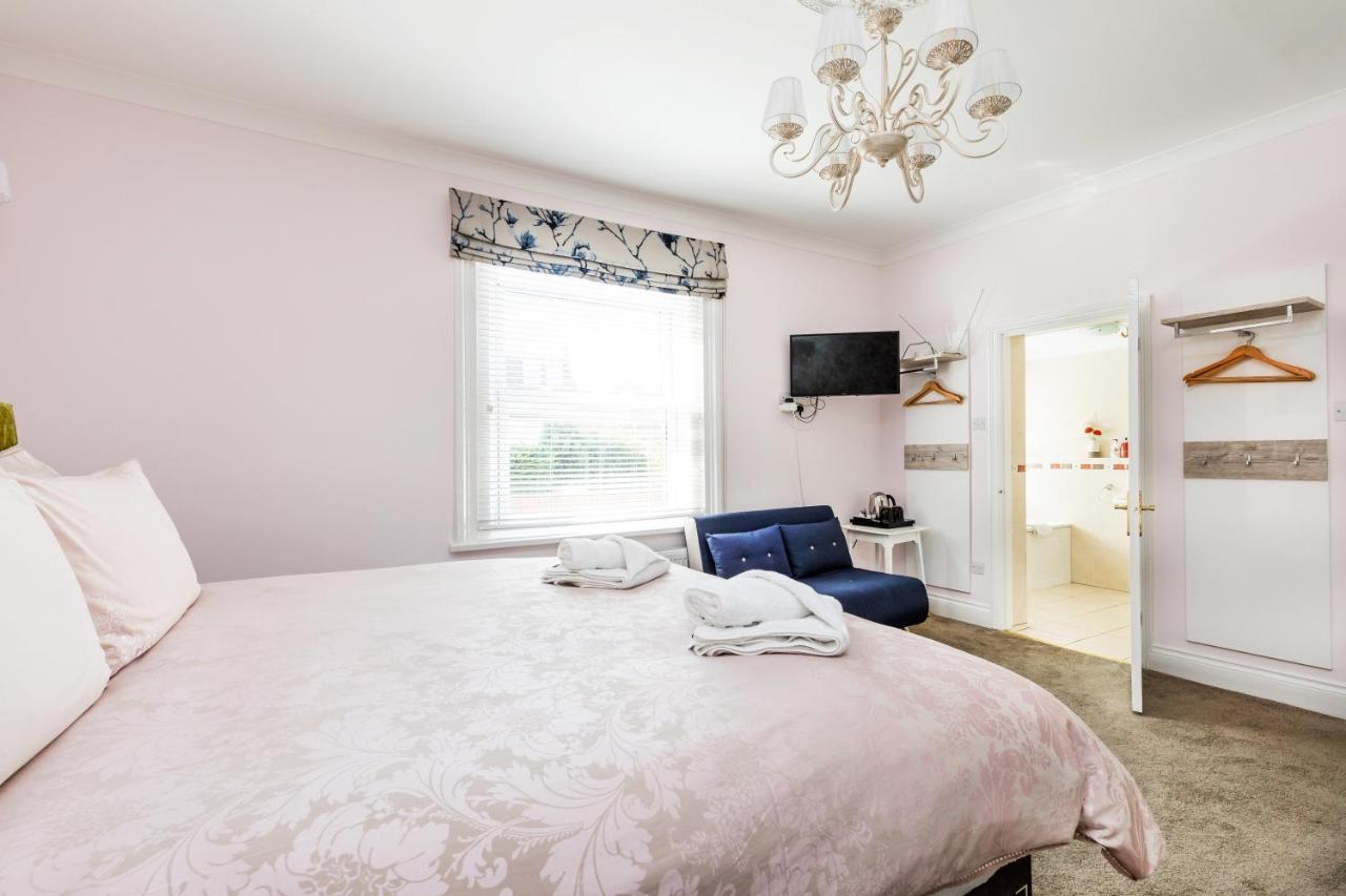 Guest house Ashbys & Hire Portsmouth