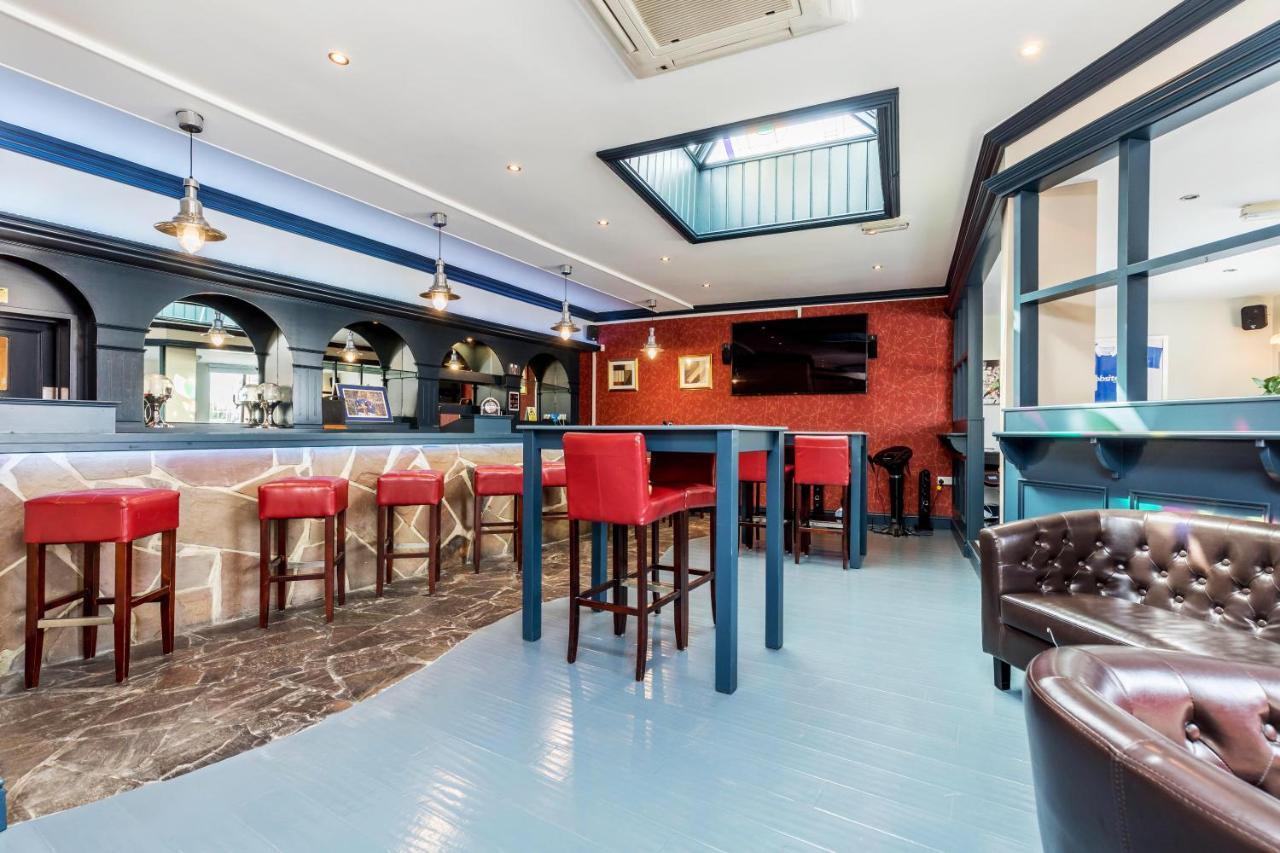 Ashbys & Hire 4* Portsmouth